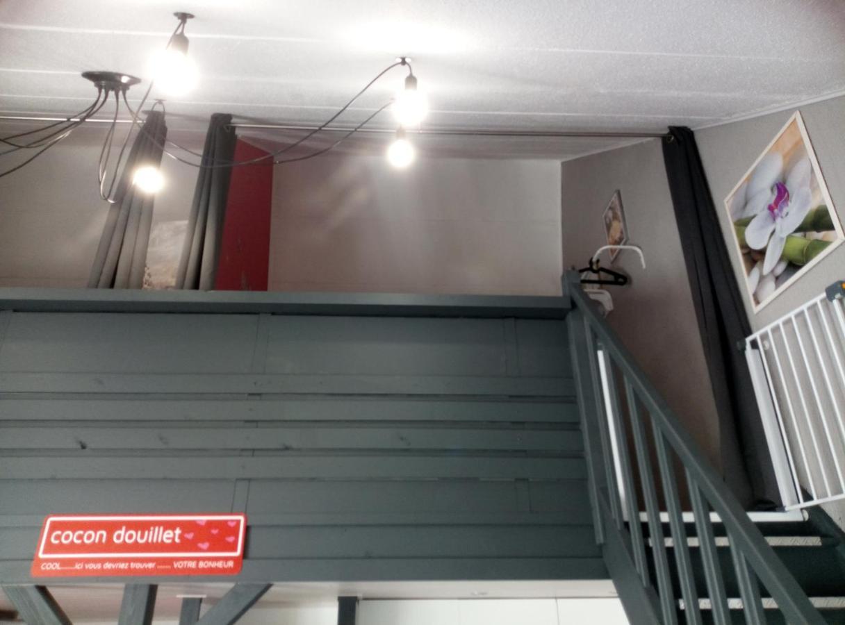Vila Cocon Douillet Avec Chaleur Ambiante Du Poele A Pellets Hastiere-par-dela Exteriér fotografie